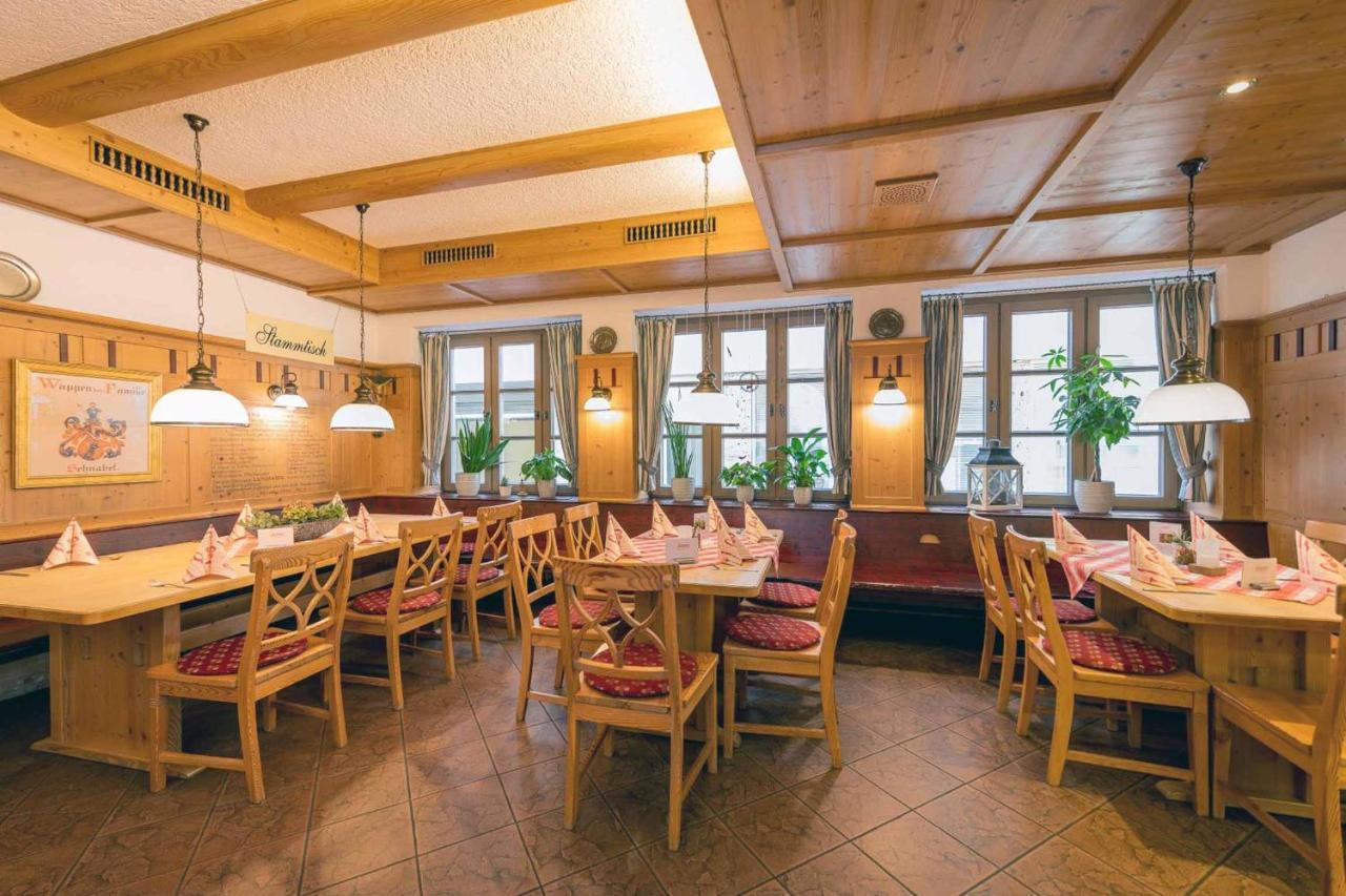 Hotel Restaurant Goldener Hirsch Donauwoerth Exterior photo